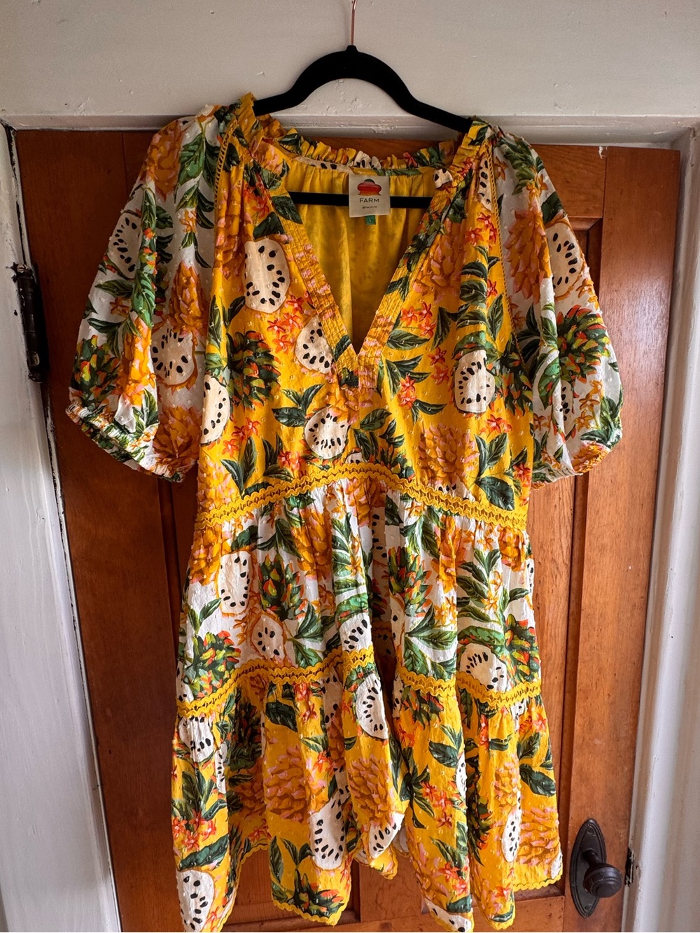 FARM Rio Yellow Tropical Fruit Print V‑Neck Tiered Mini Dress - Picture 2 of 3